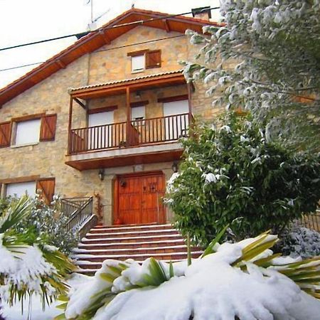 La Casona De Collado ξενώνας Hoyos del Collado Εξωτερικό φωτογραφία