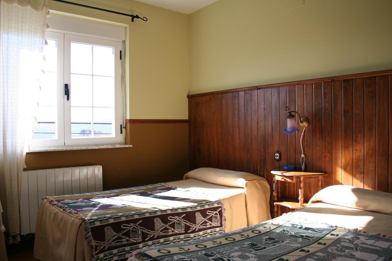 La Casona De Collado ξενώνας Hoyos del Collado Εξωτερικό φωτογραφία