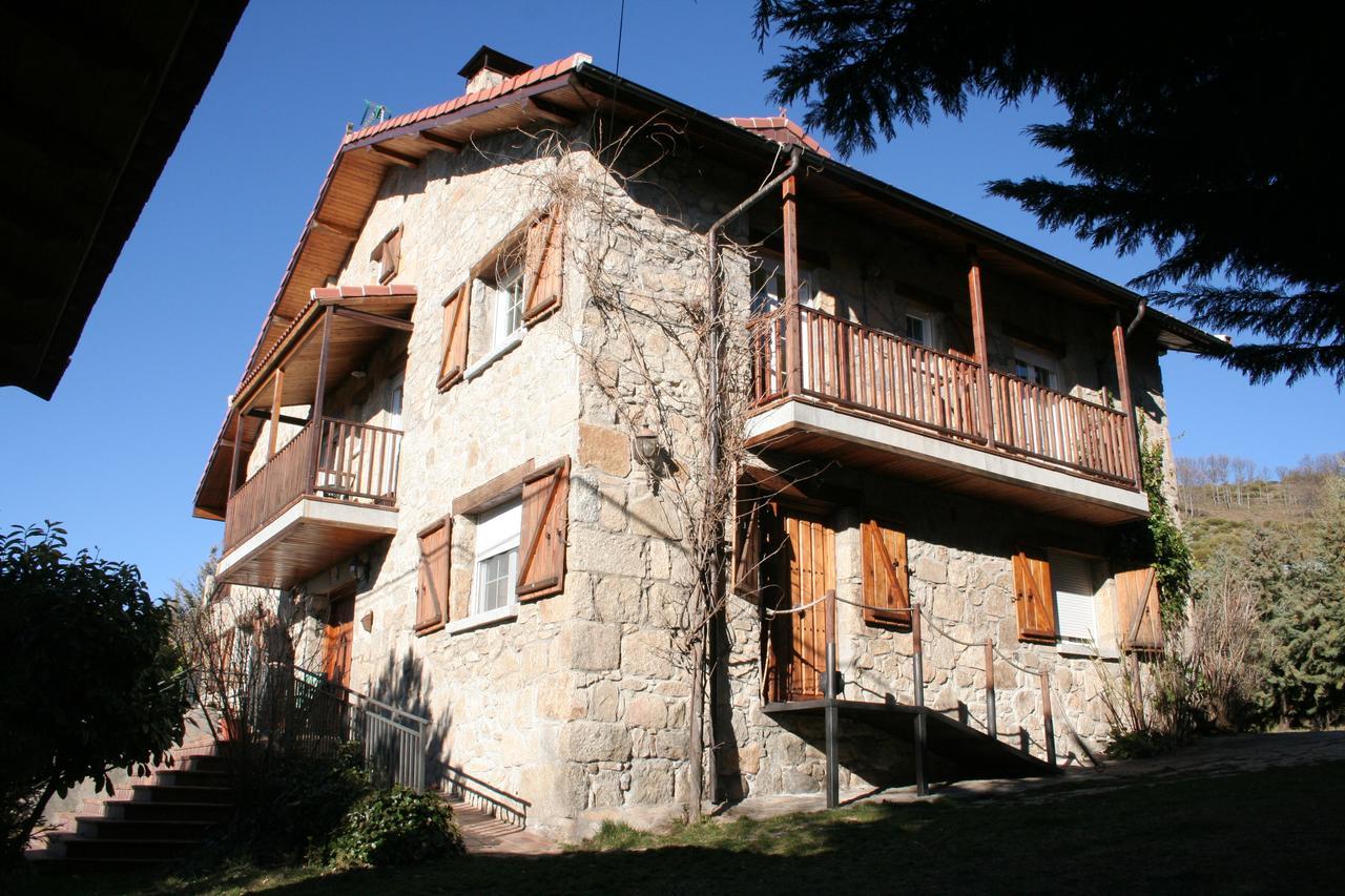 La Casona De Collado ξενώνας Hoyos del Collado Εξωτερικό φωτογραφία