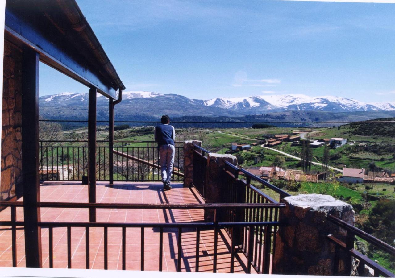 La Casona De Collado ξενώνας Hoyos del Collado Εξωτερικό φωτογραφία